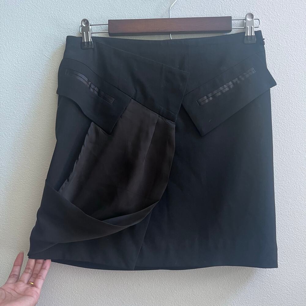 Modern Asymmetric Wrap Around Draped Black‎ Mini Skirt Shesaid Women's Size 4